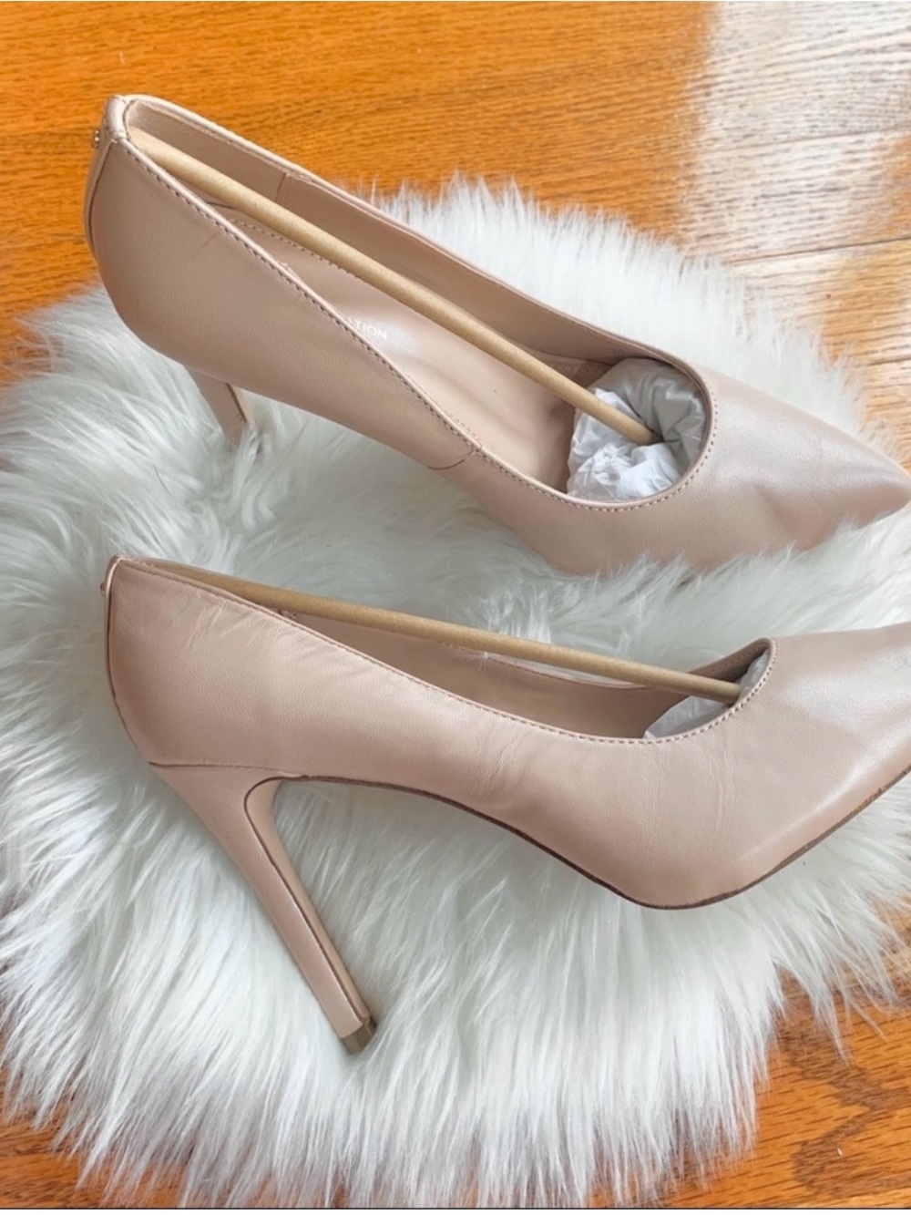 NIB BCBGeneration Women's Heidi kidskin Pump leather High Heels Shoes